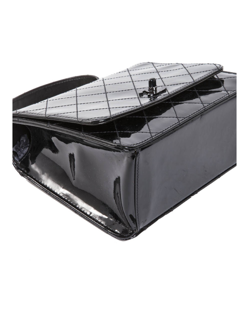 Sac CHANEL cuir verni noir vintage