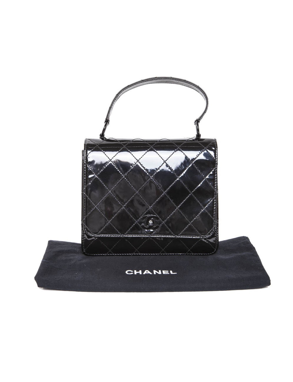 Sac CHANEL cuir verni noir vintage