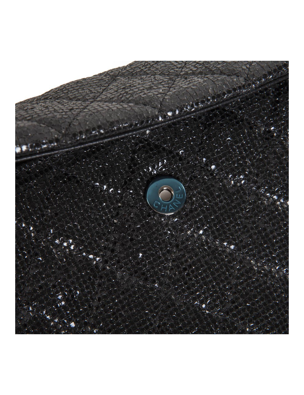 CHANEL evening bag in quilted laminated leather