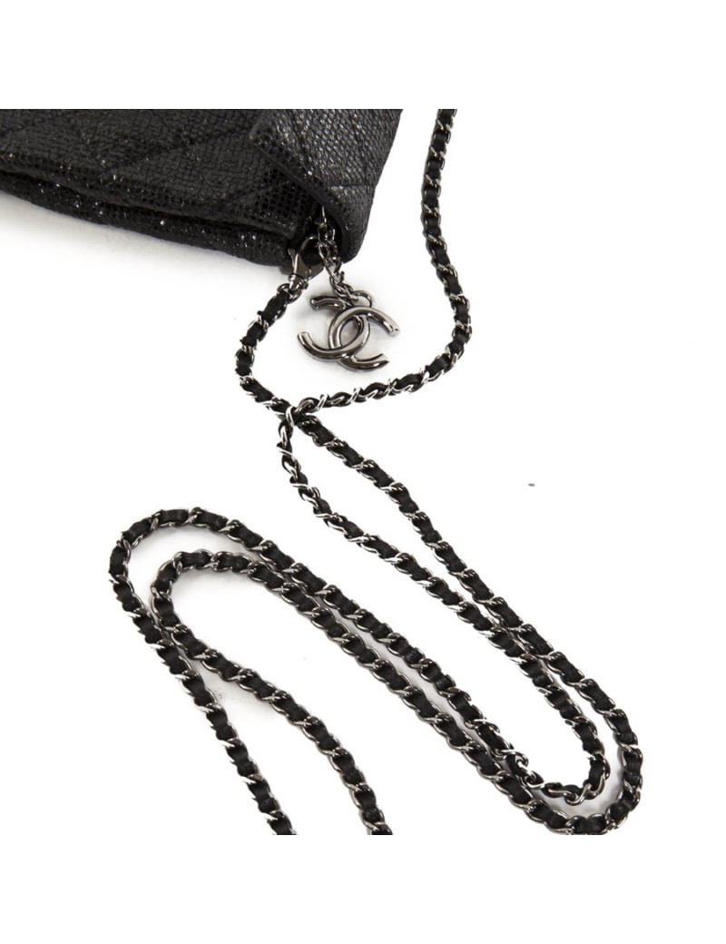 CHANEL evening bag in quilted laminated leather