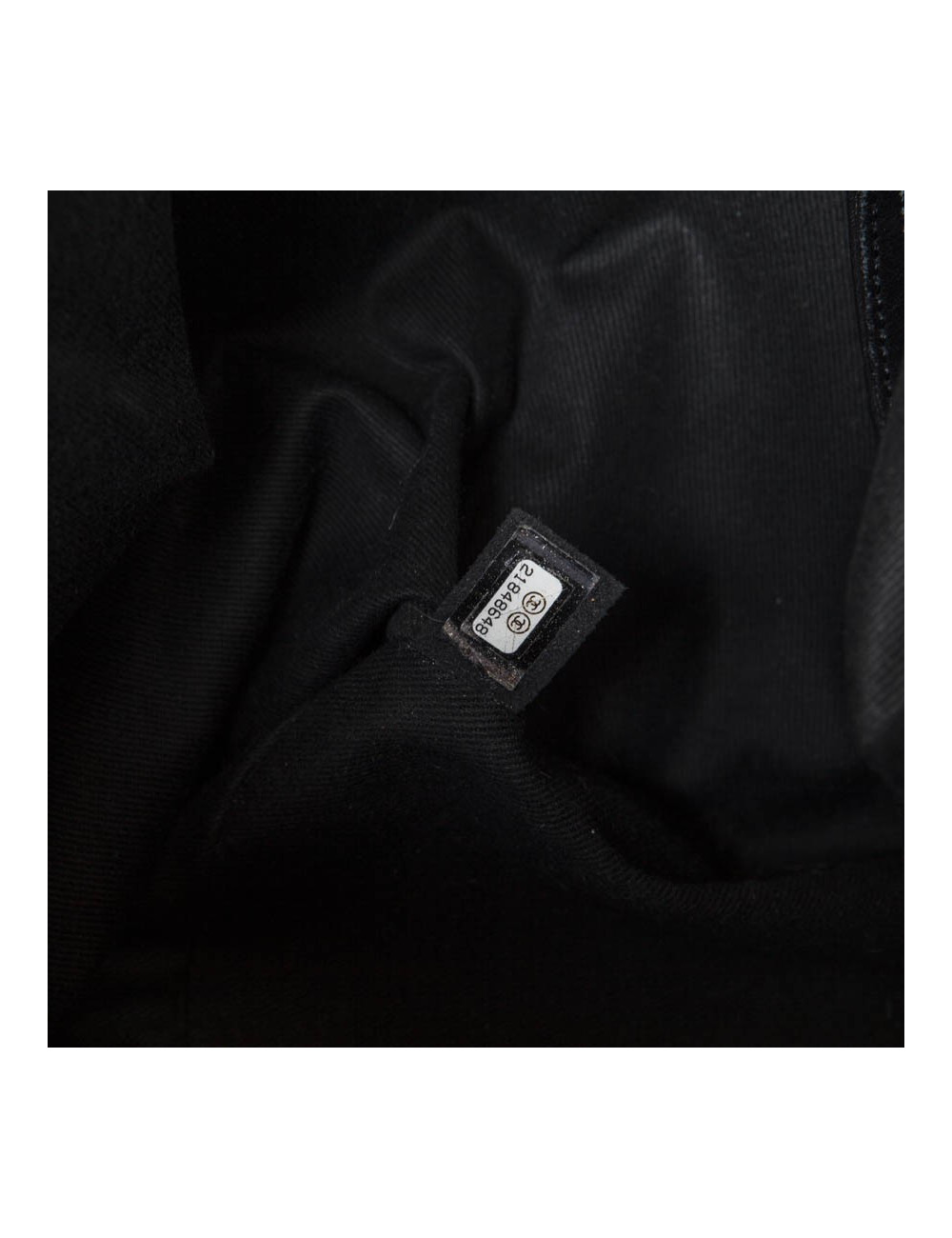 Sac cabas CHANEL cuir matelassé noir