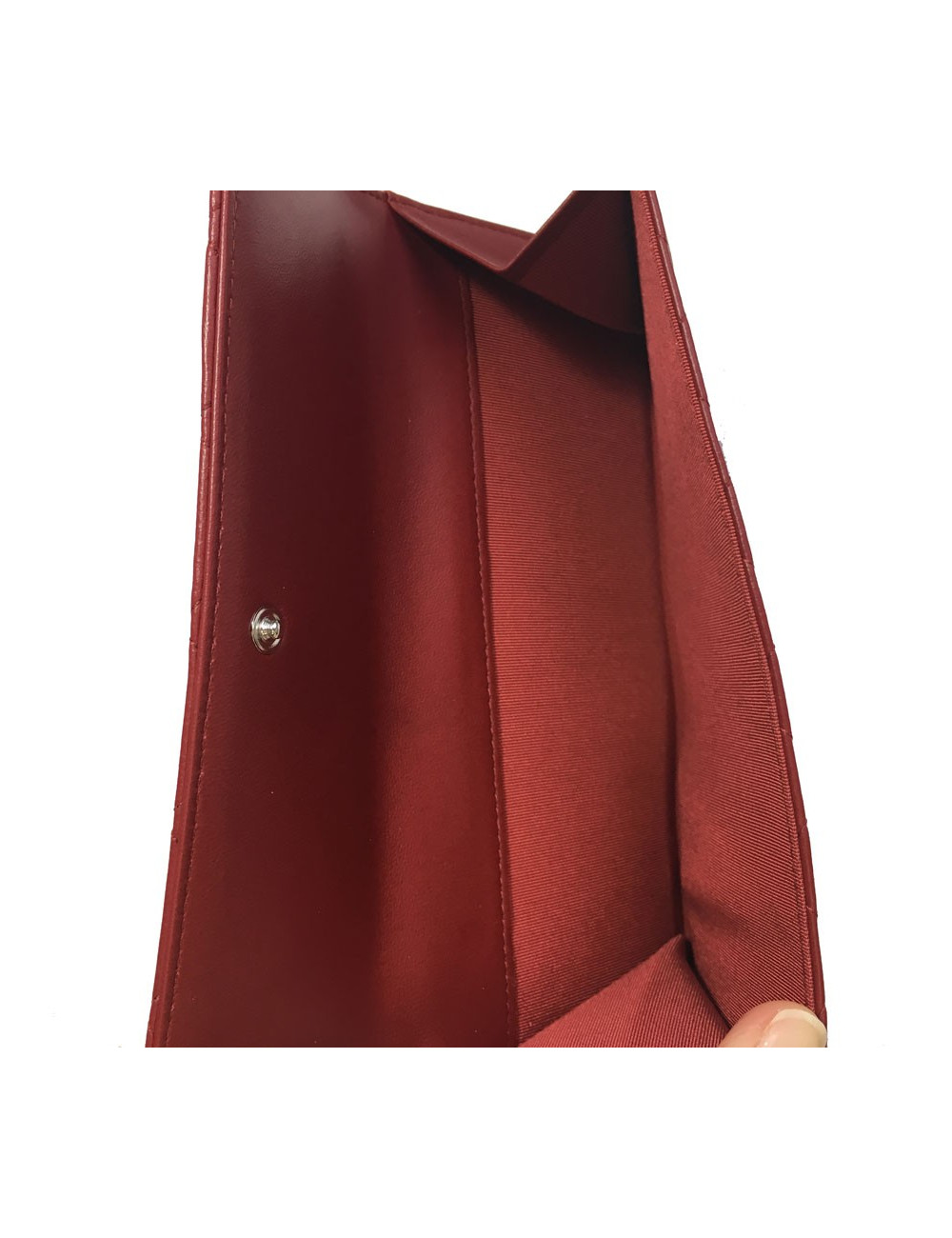 Portefeuille CHANEL en cuir matelassé rouge
