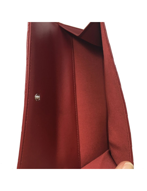 Portefeuille CHANEL en cuir matelassé rouge