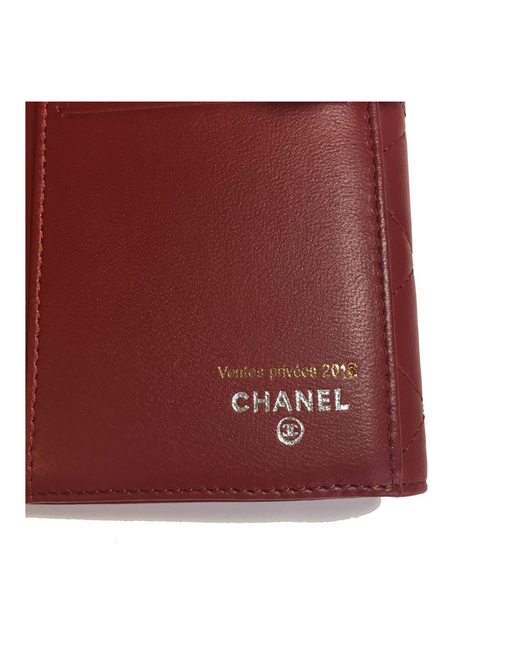 Portefeuille CHANEL en cuir matelassé rouge