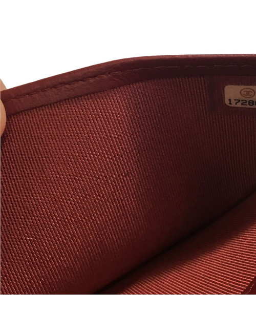 Portefeuille CHANEL en cuir matelassé rouge