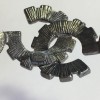 Bracelet CHANEL CC en métal ruthénium, strass et résine noirs