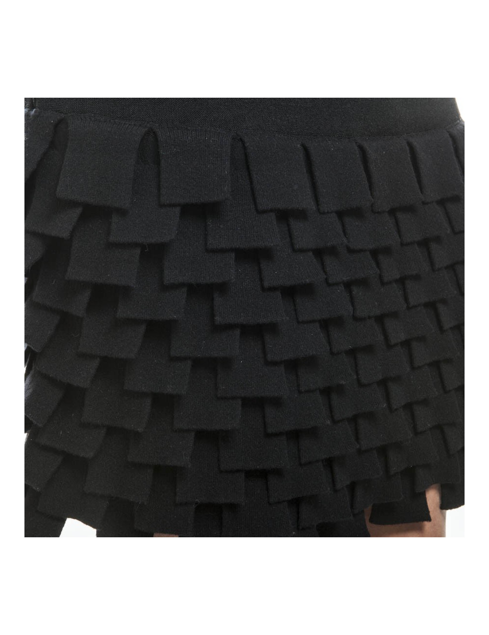 Black dress CHANEL T 38 en