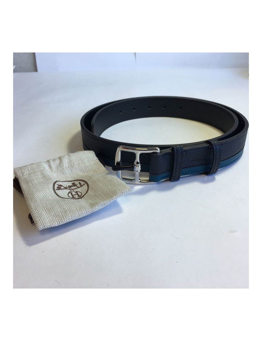 Ceinture HERMES "Etririvière hypnotic" homme en veau taurillon clémence bleu indigo et colvert