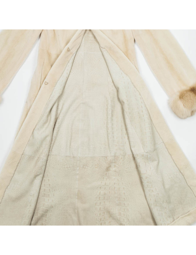 Manteau long  en vison beige