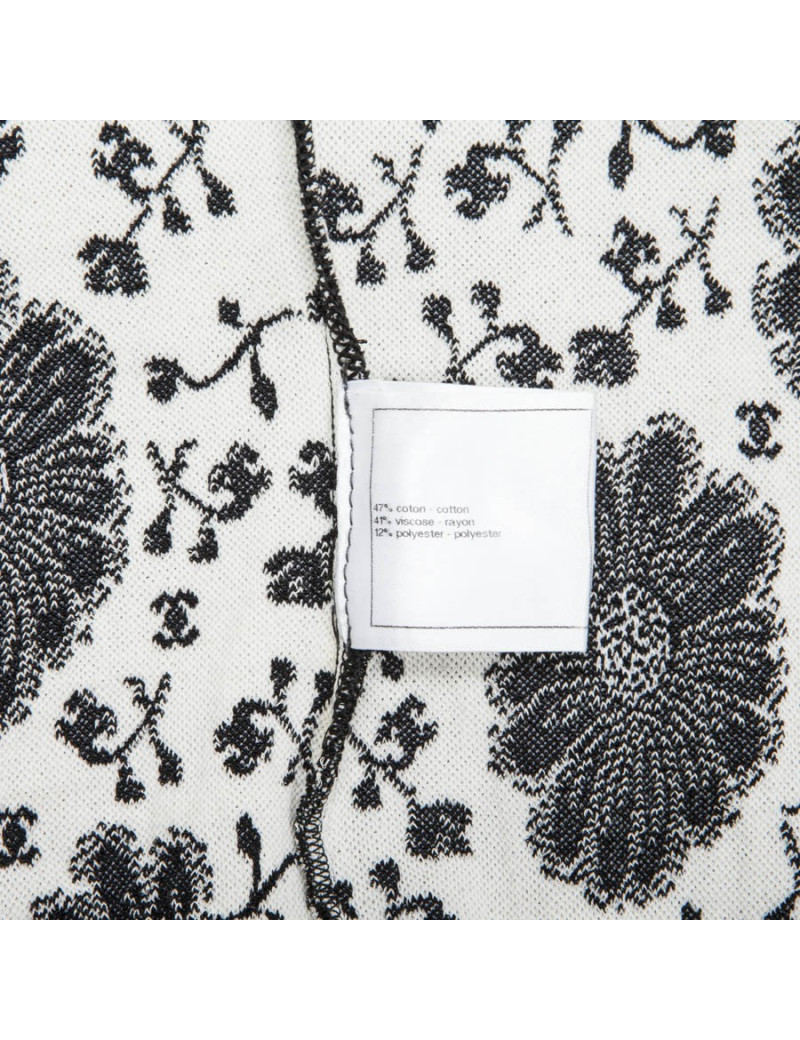 CHANEL T 36 en black and white flower dress