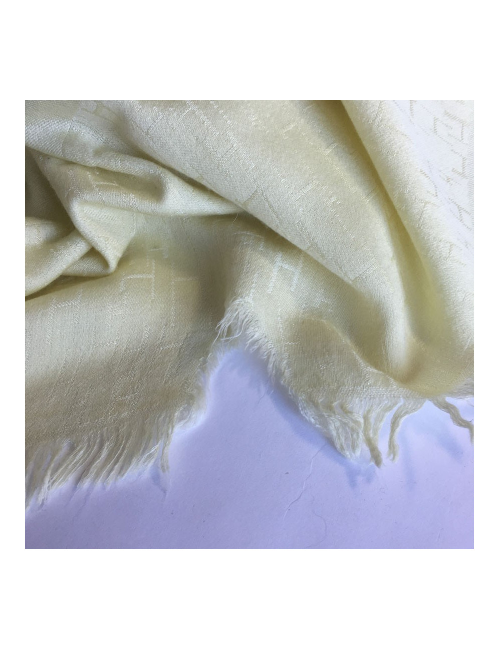 Châle HERMES cachemire, soie et laine couleur jaune clair