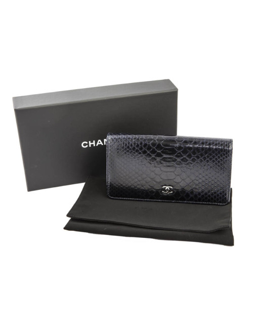Portefeuille CHANEL python violet