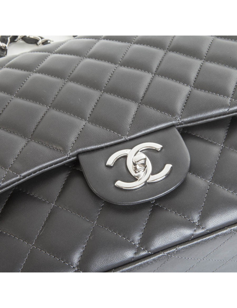 Maxi jumbo CHANEL matelassé gris foncé