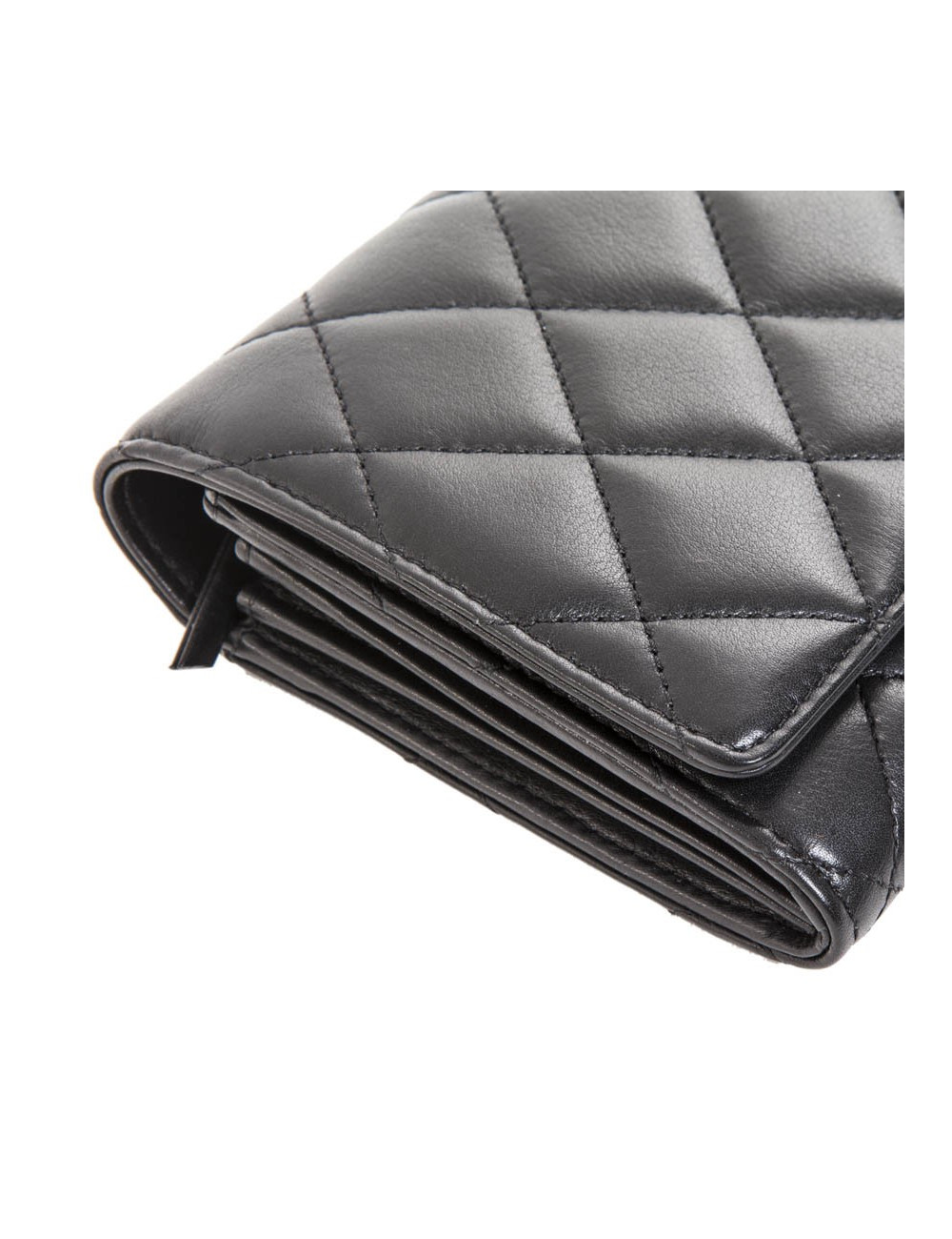 Portefeuille CHANEL cuir d'agneau matelassé noir "CC"