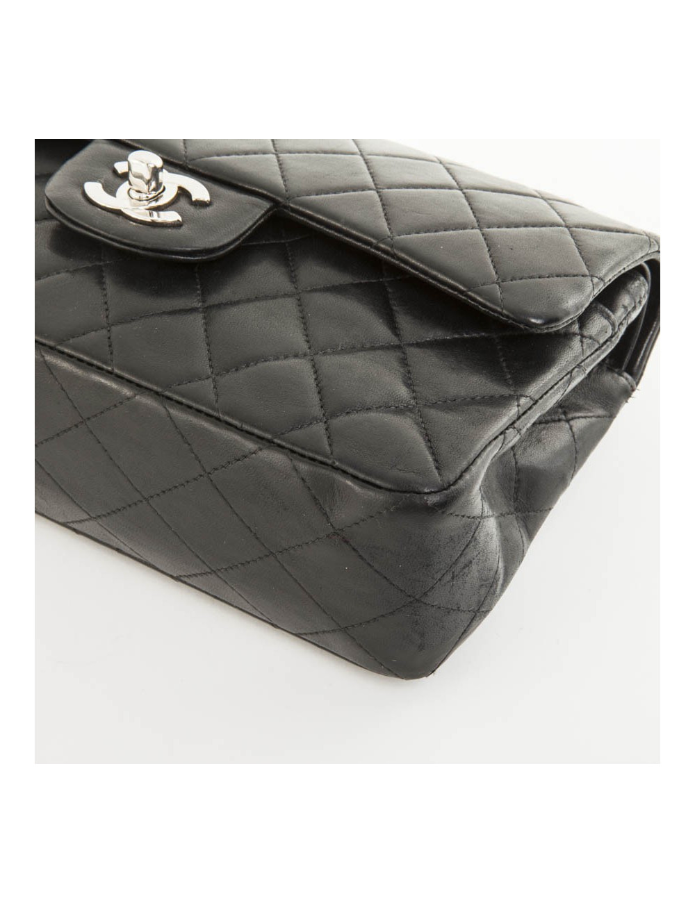 Sac timeless CHANEL cuir d'agneau lisse noir