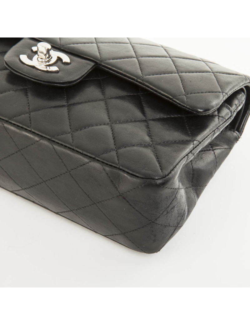 Sac timeless CHANEL cuir d'agneau lisse noir