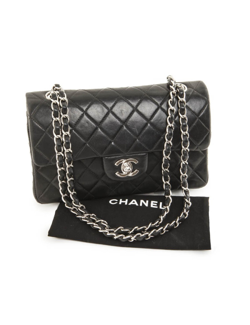 Sac timeless CHANEL cuir d'agneau lisse noir
