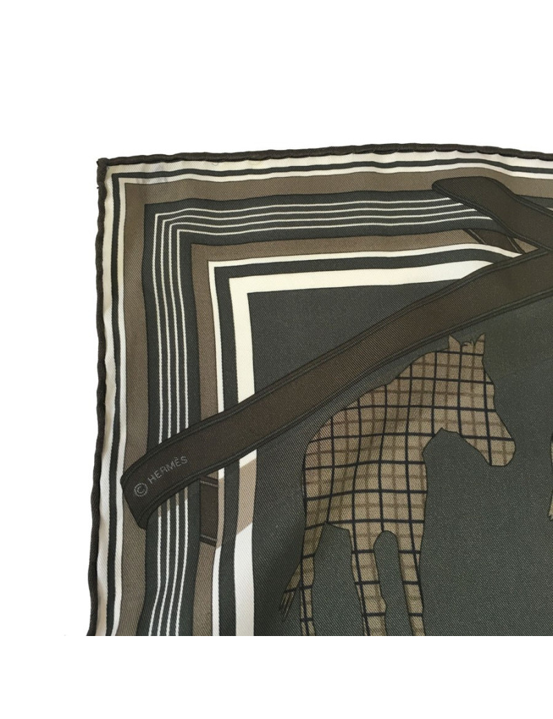 "GRV2392" HERMES square silk green, Khaki and white