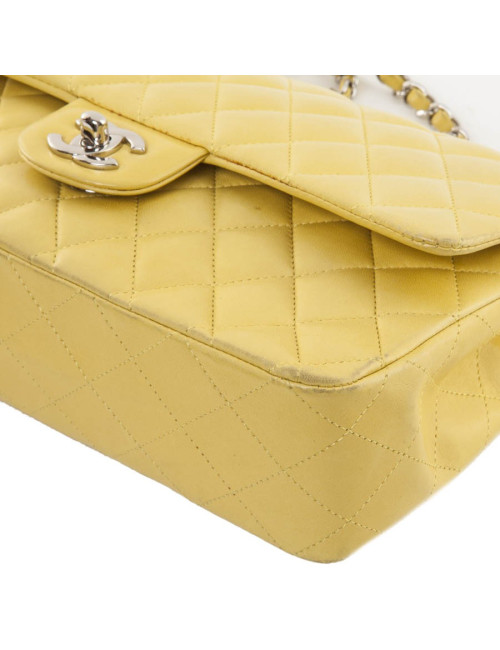 Sac timeless CHANEL cuir d'agneau lisse jaune