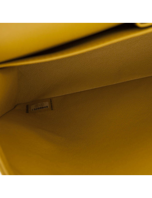 Sac timeless CHANEL cuir d'agneau lisse jaune