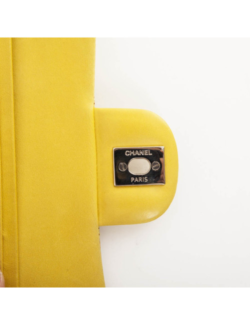 Sac timeless CHANEL cuir d'agneau lisse jaune