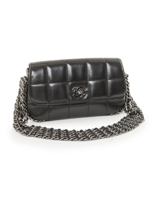 Sac CHANEL chaines et cuir matelassé noir