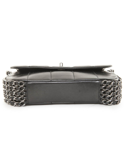 Sac CHANEL chaines et cuir matelassé noir