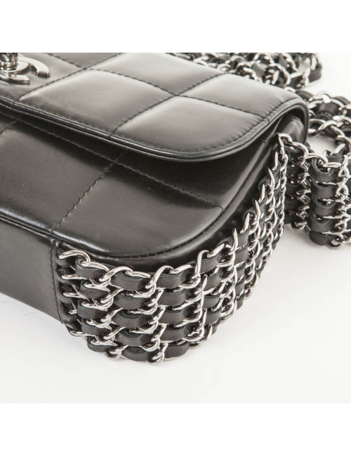 Sac CHANEL chaines et cuir matelassé noir