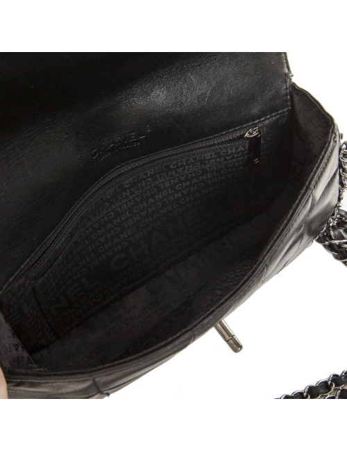 Sac CHANEL chaines et cuir matelassé noir