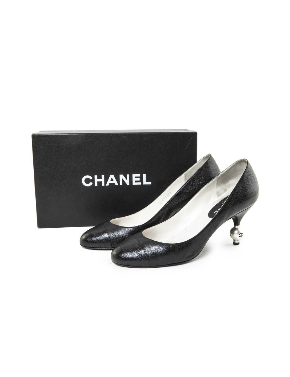 Escarpins CHANEL perles cur grainé noir T39
