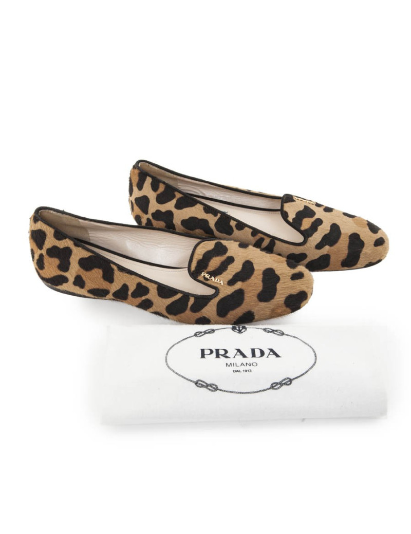 Ballerines PRADA T 38 façon léopard