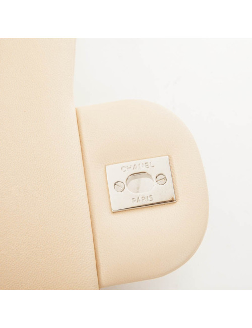 Sac jumbo CHANEL cuir d'agneau matelassé beige
