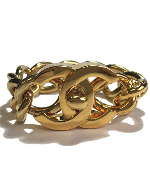 Bracelet CHANEL CC en maille en métal doré