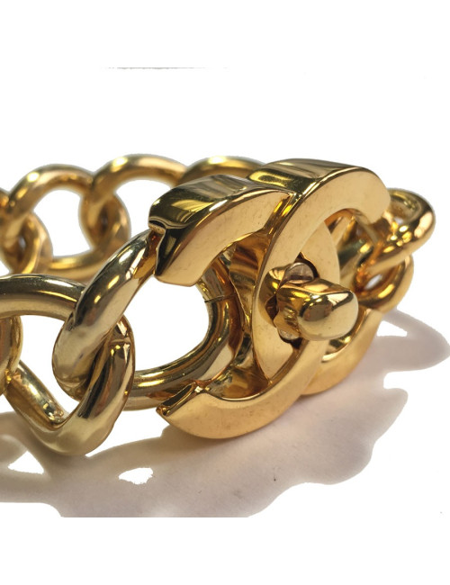 Bracelet CHANEL CC en maille en métal doré