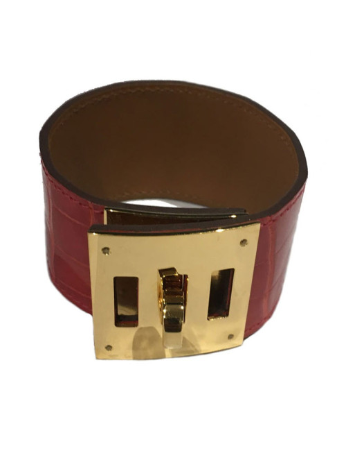 Manchette HERMES "Kelly dog" en alligator couleur géranium