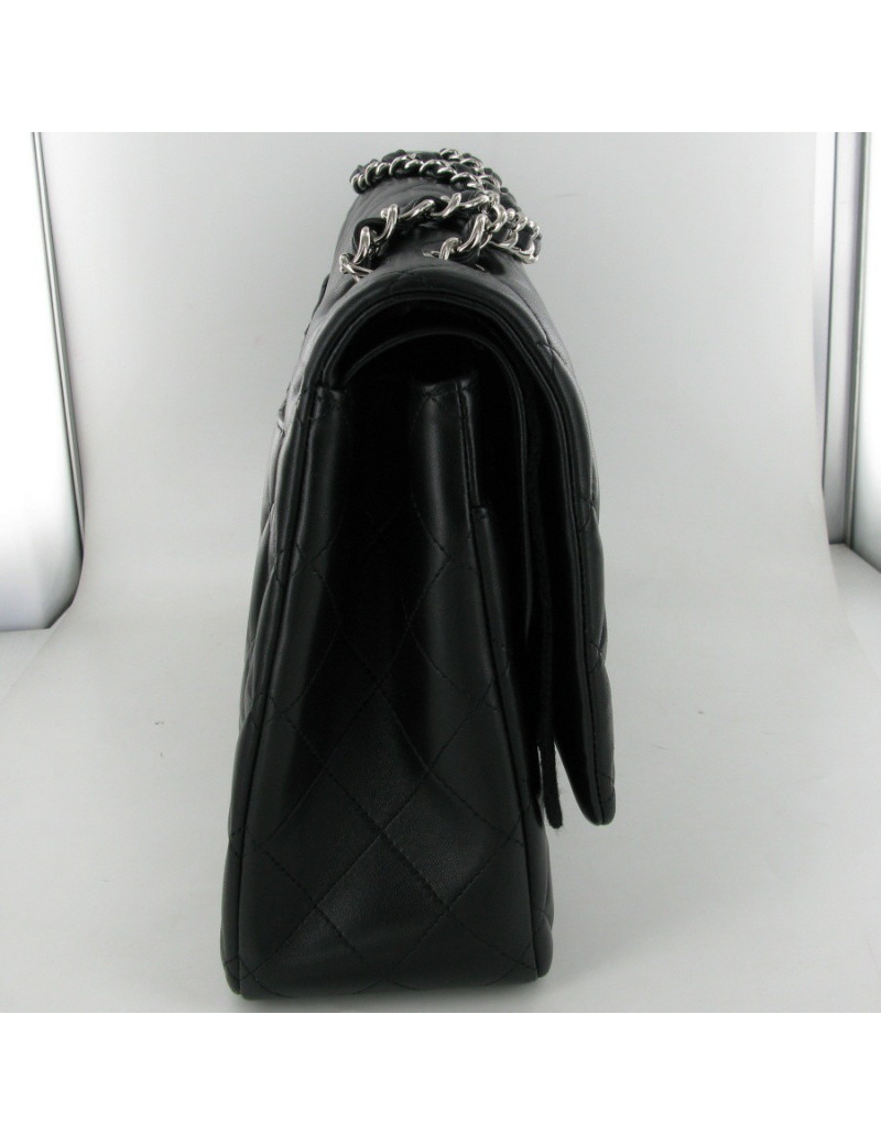 Maxi Jumbo agneau matelassé noir CHANEL