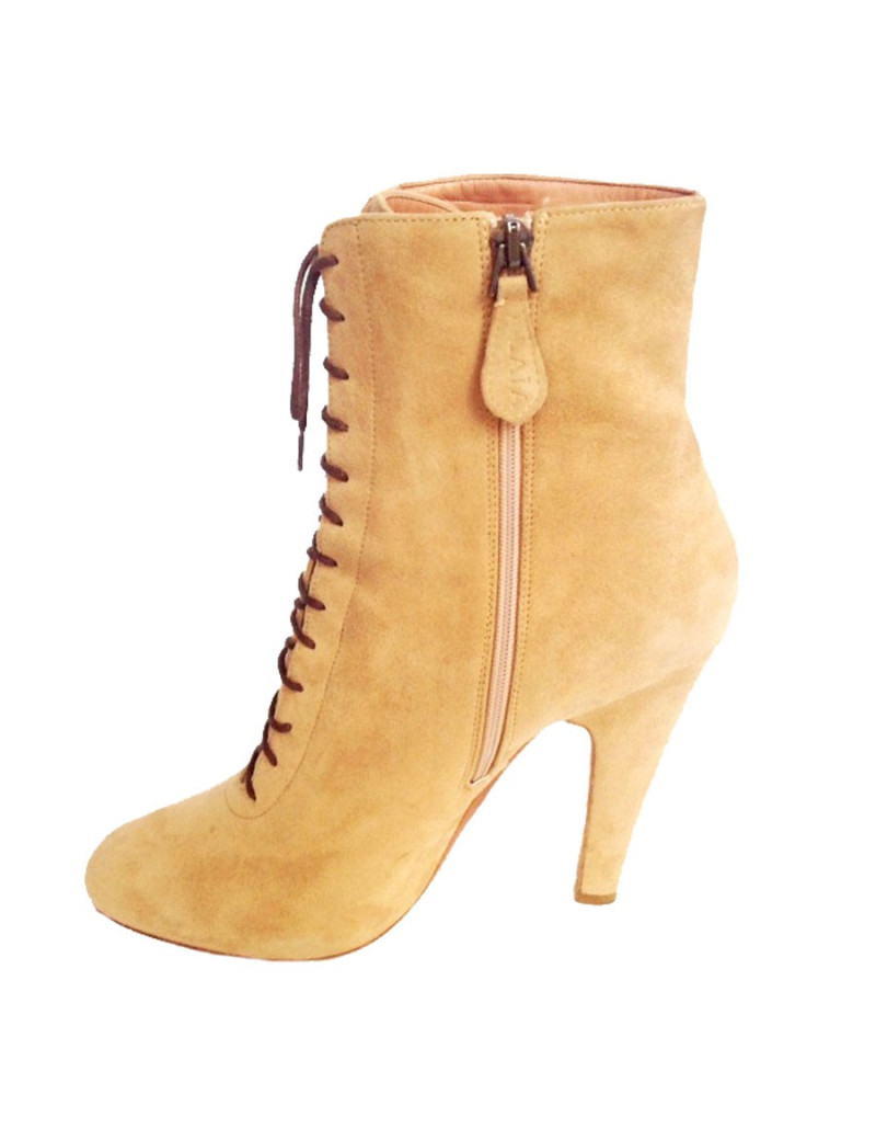 ALAÏA Ankle boots with heels in beige suede size 39.5 EU