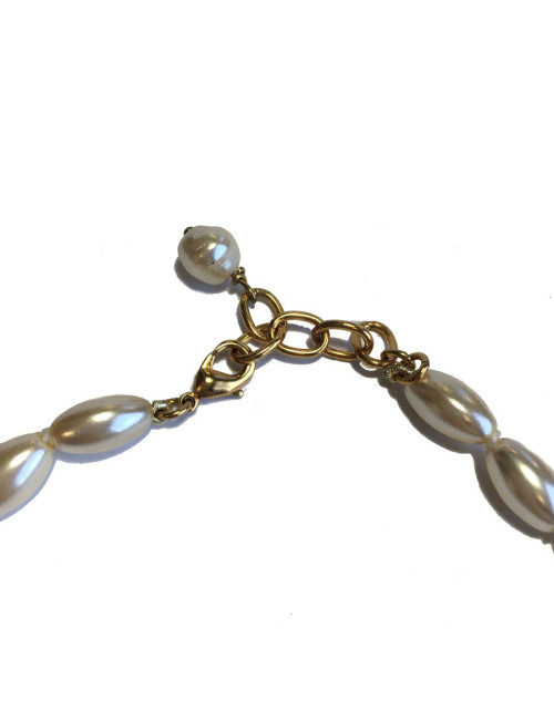 Collier MARGUERITE DE VALOIS papillon en perles en pâte de verre nacrée, bleue et strass 