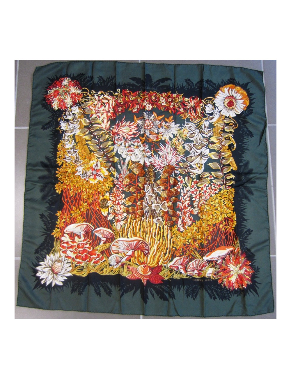 Foulard Carré Hermès "ile déserte"