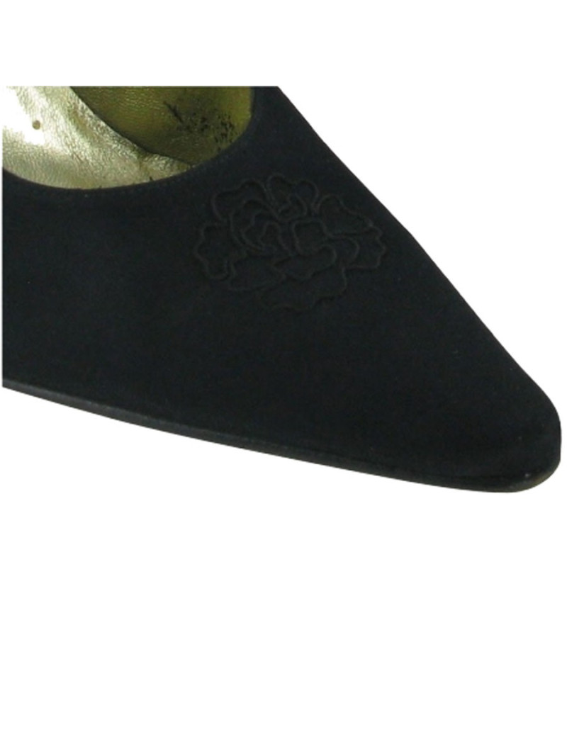 Couture CHANEL in black Duchess satin pumps