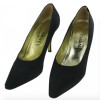 Couture CHANEL in black Duchess satin pumps