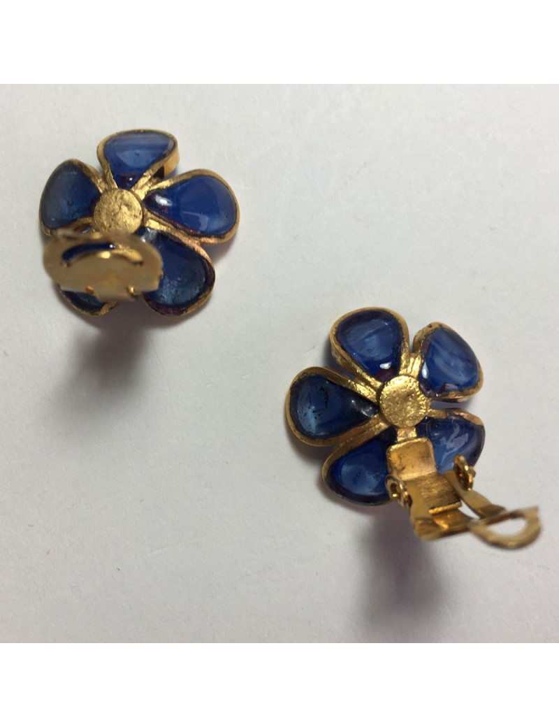 MARGUERITE DE VALOIS 'Fleurette' clip-on earrings in blue molten glass 