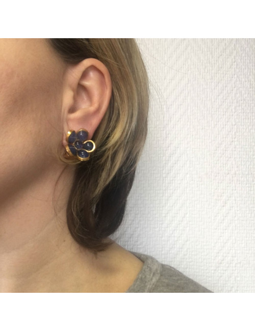 xxx Boucles d'oreille clips MARGUERITE DE VALOIS fleurette  en pâte de verre bleue