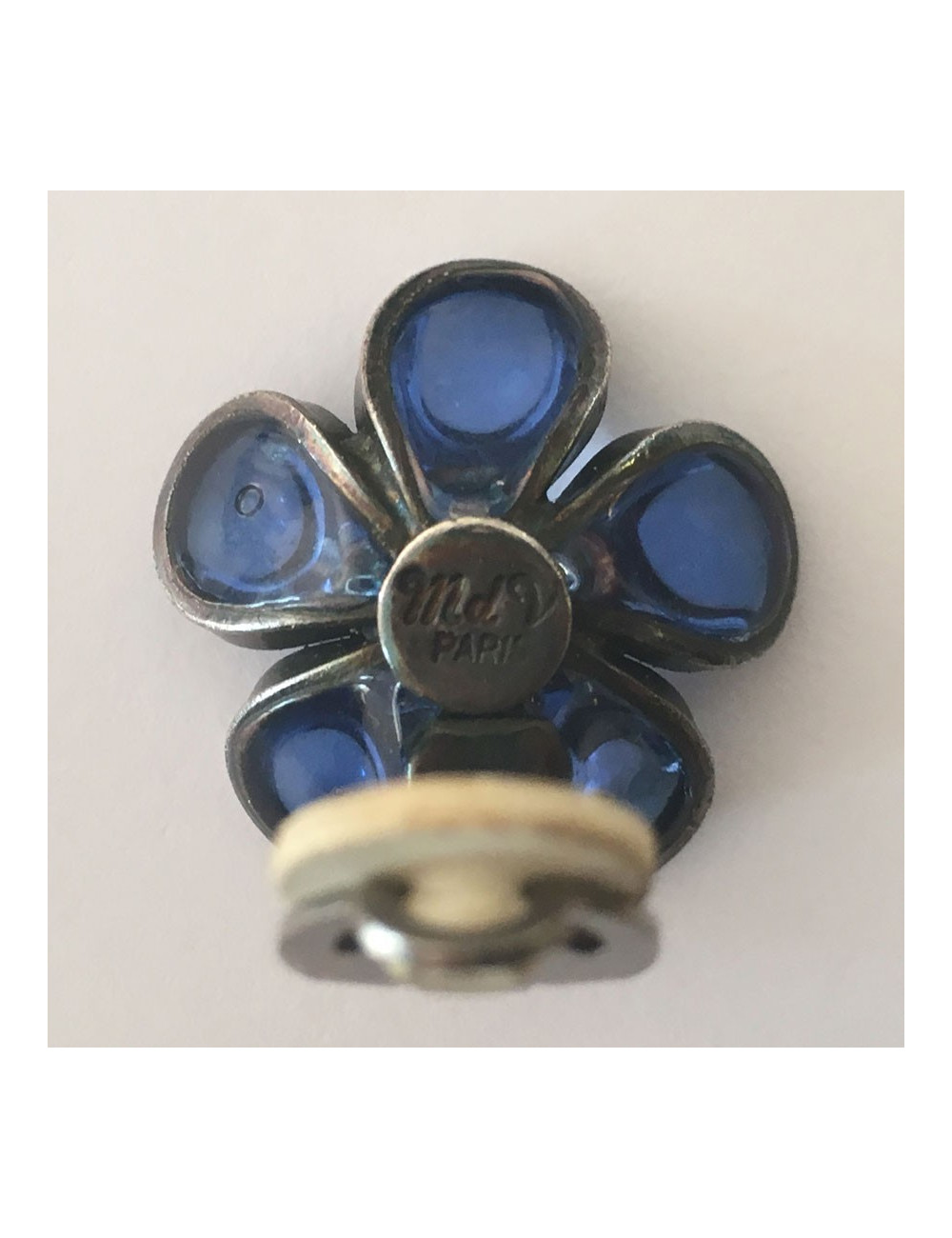 xxx Boucles d'oreille clips MARGUERITE DE VALOIS fleurette en pâte de verre bleu foncé