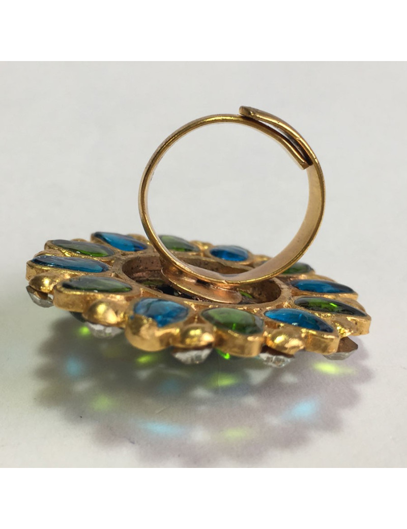 TAILLE Bague MARGUERITE DE VALOIS en pâte de verre vert et bleu, strass et métal doré