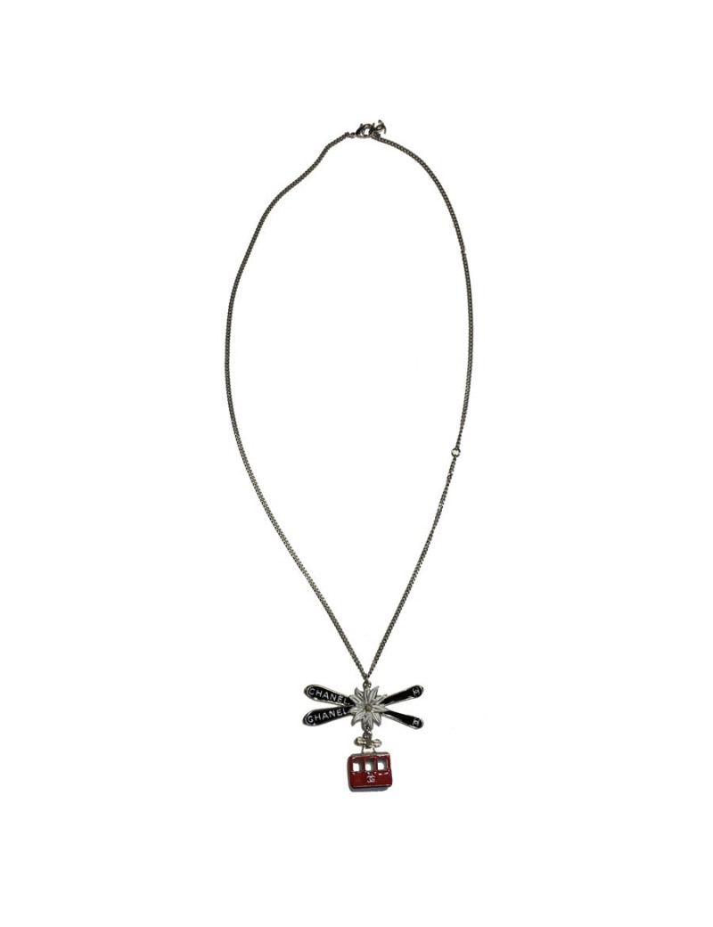 Collier CHANEL  collection Paris-Salzburg pendentif skis et funiculaire