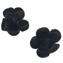 Boucles d'oreille clips CHANEL camélias en soie noire vintage