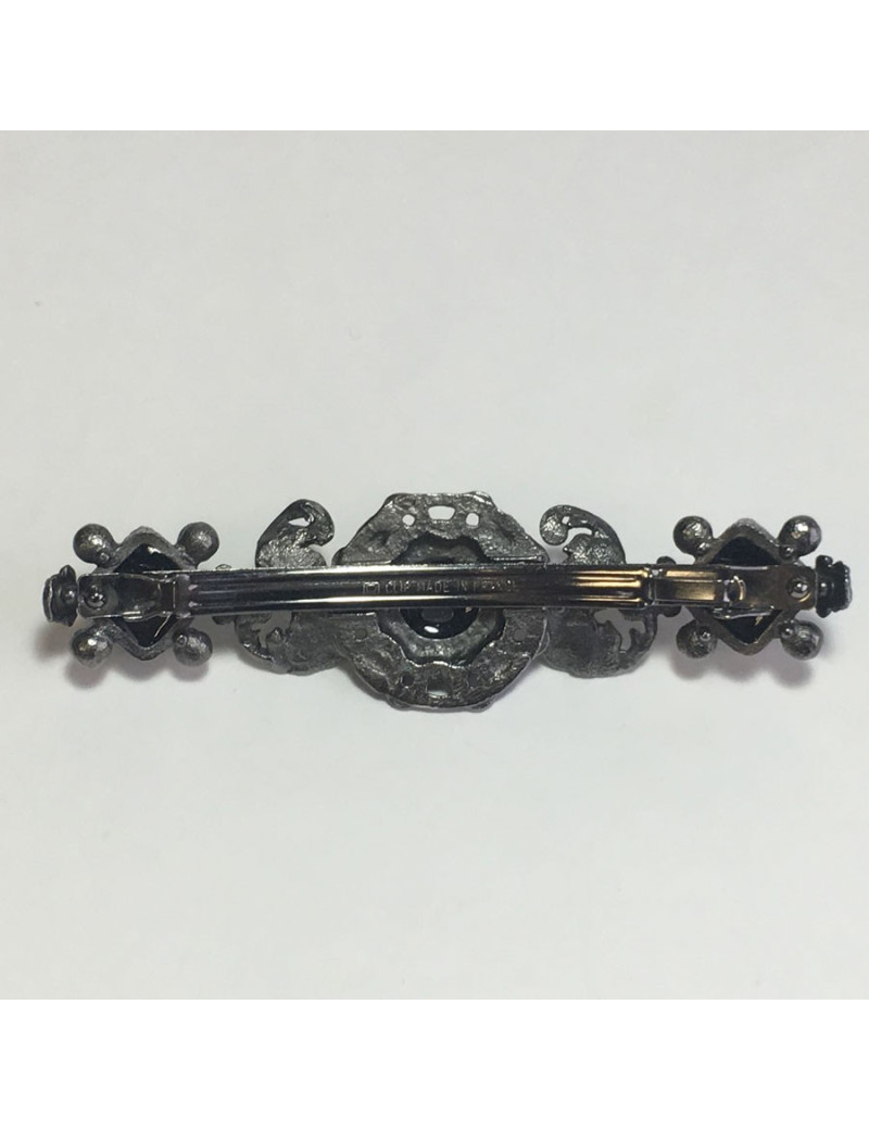 Barrette CHANEL en métal argenté perles nacrées, strass et pâte de verre noir pailletée