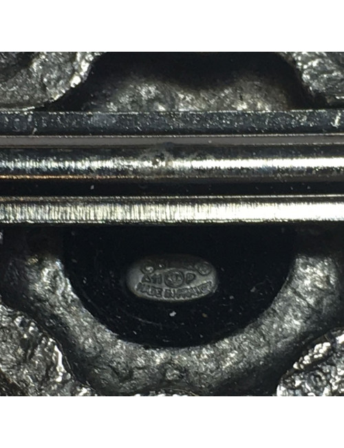 Barrette CHANEL en métal argenté perles nacrées, strass et pâte de verre noir pailletée