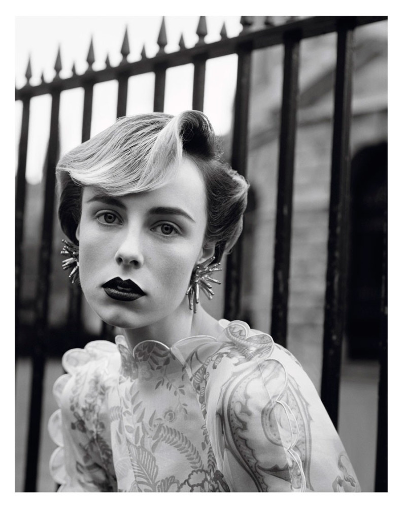 Boucles d'oreille  clips CHRISTIAN LACROIX Vintage